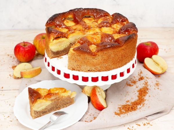 Omas Bratapfelkuchen 825g